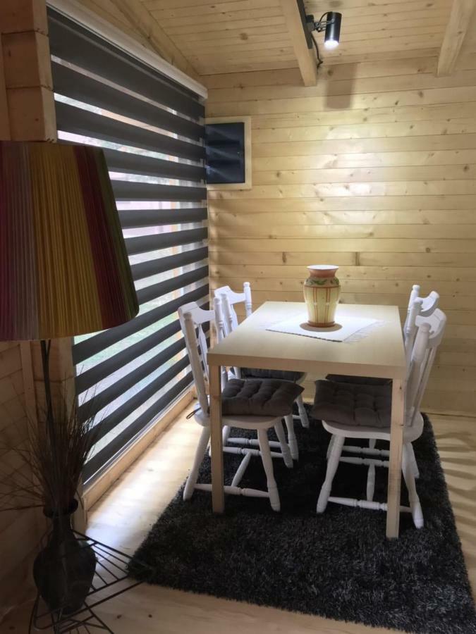 Apple House Βίλα Τσέτινιε Εξωτερικό φωτογραφία